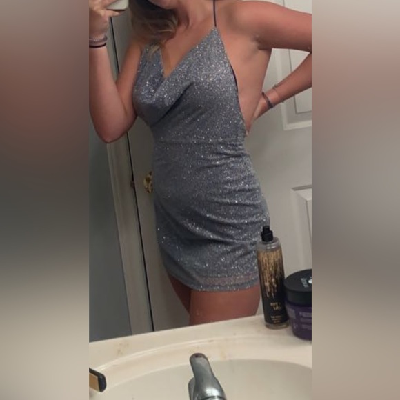 Hello Molly Sparkly dress - Picture 1 of 4